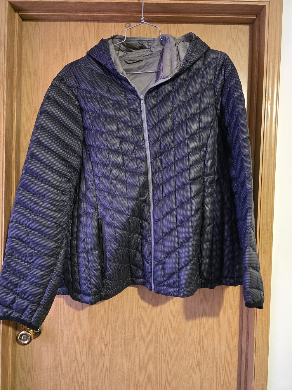 Packable Quilted Hooded Puffer Jacket — Black